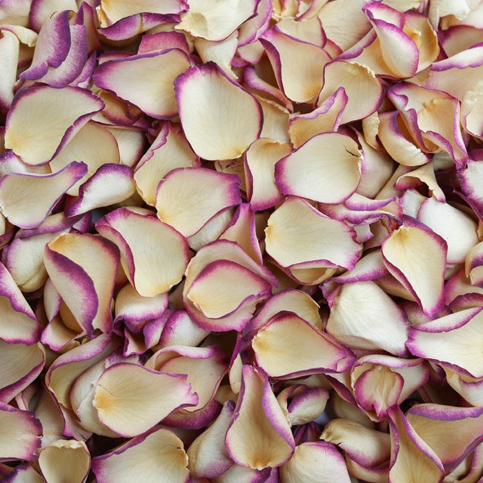 1 Litre Large Petals (light scatter 5 tables)